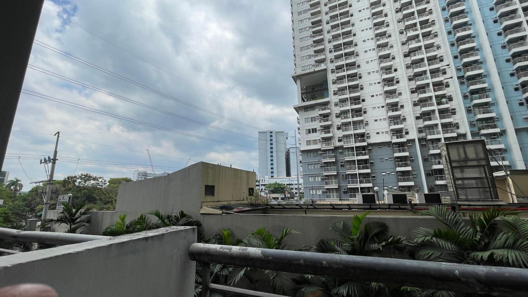 קואזון סיטי The Garden Heights Condominium מראה חיצוני תמונה